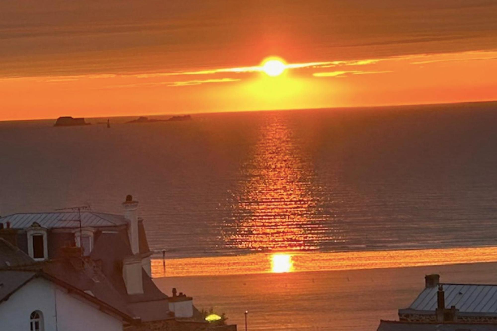Bright Apt With Balcony Panoramic View Saint-Malo Exteriör bild